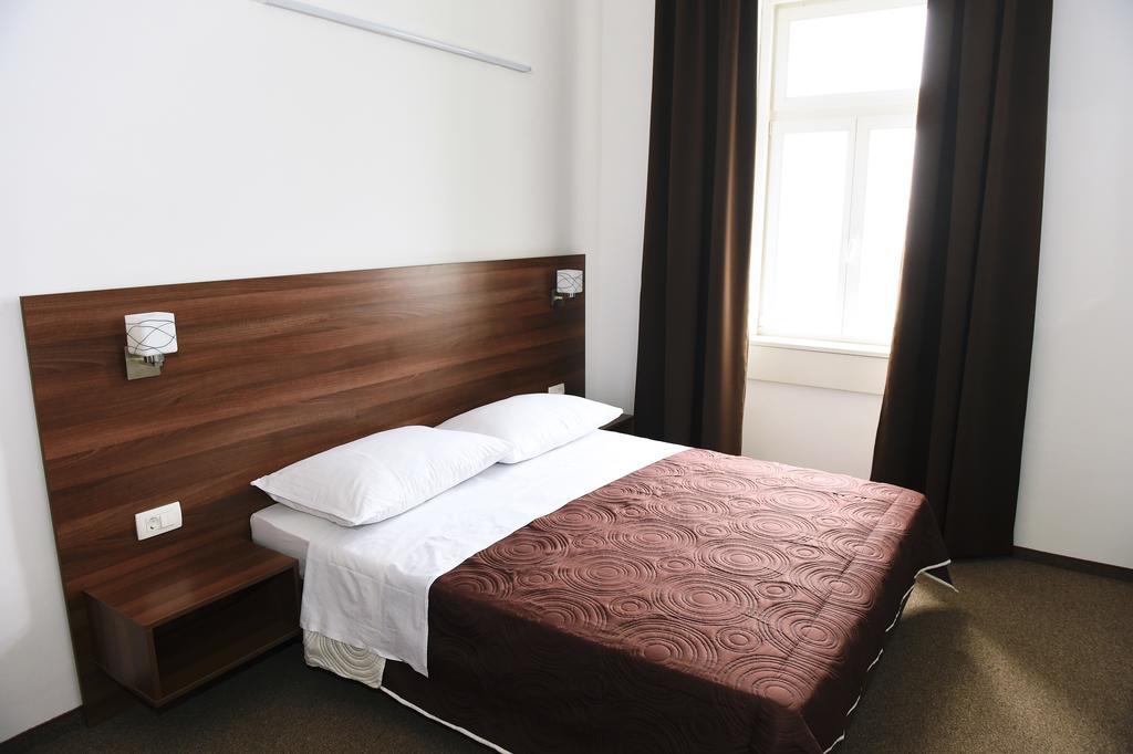 Riva Rooms Rijeka Pokoj fotografie